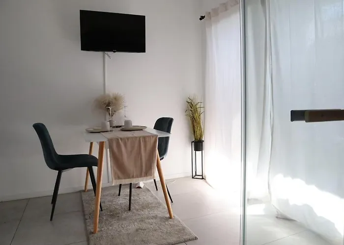 公寓 Rheinmosel Wellness 11 科布倫茨